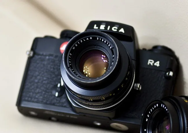Leica Summicron-R 50mm ƒ/2 (Version I) Photography Lens with R-Mount